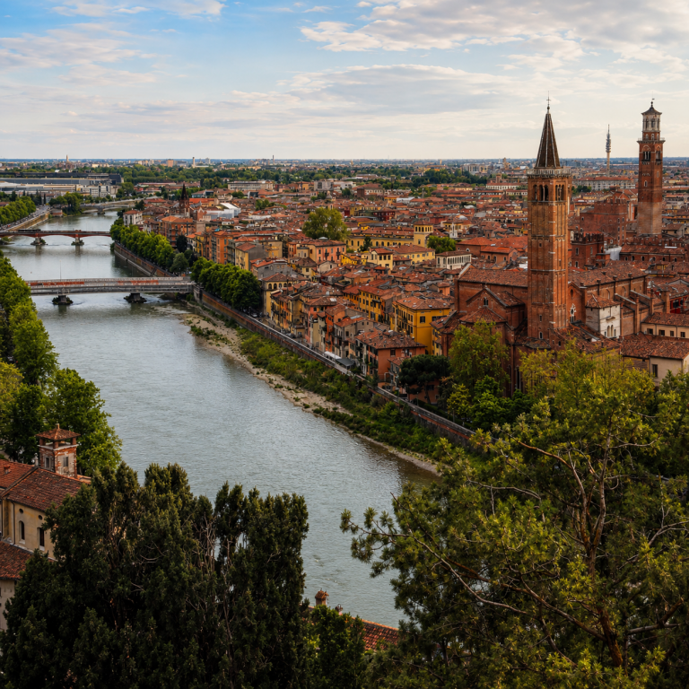 verone-hiver-vue-panoramique-ville-italie